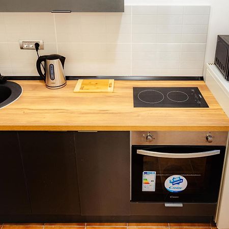 Central Modern Apartment - Victory Square Near Government Building Bucharest Luaran gambar