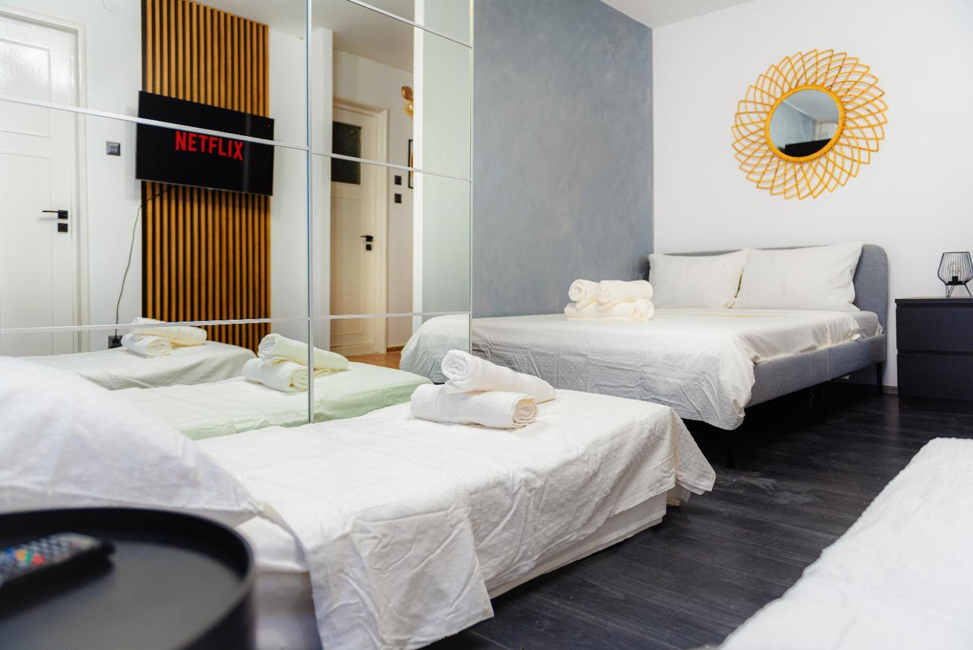 Central Modern Apartment - Victory Square Near Government Building Bucharest Luaran gambar